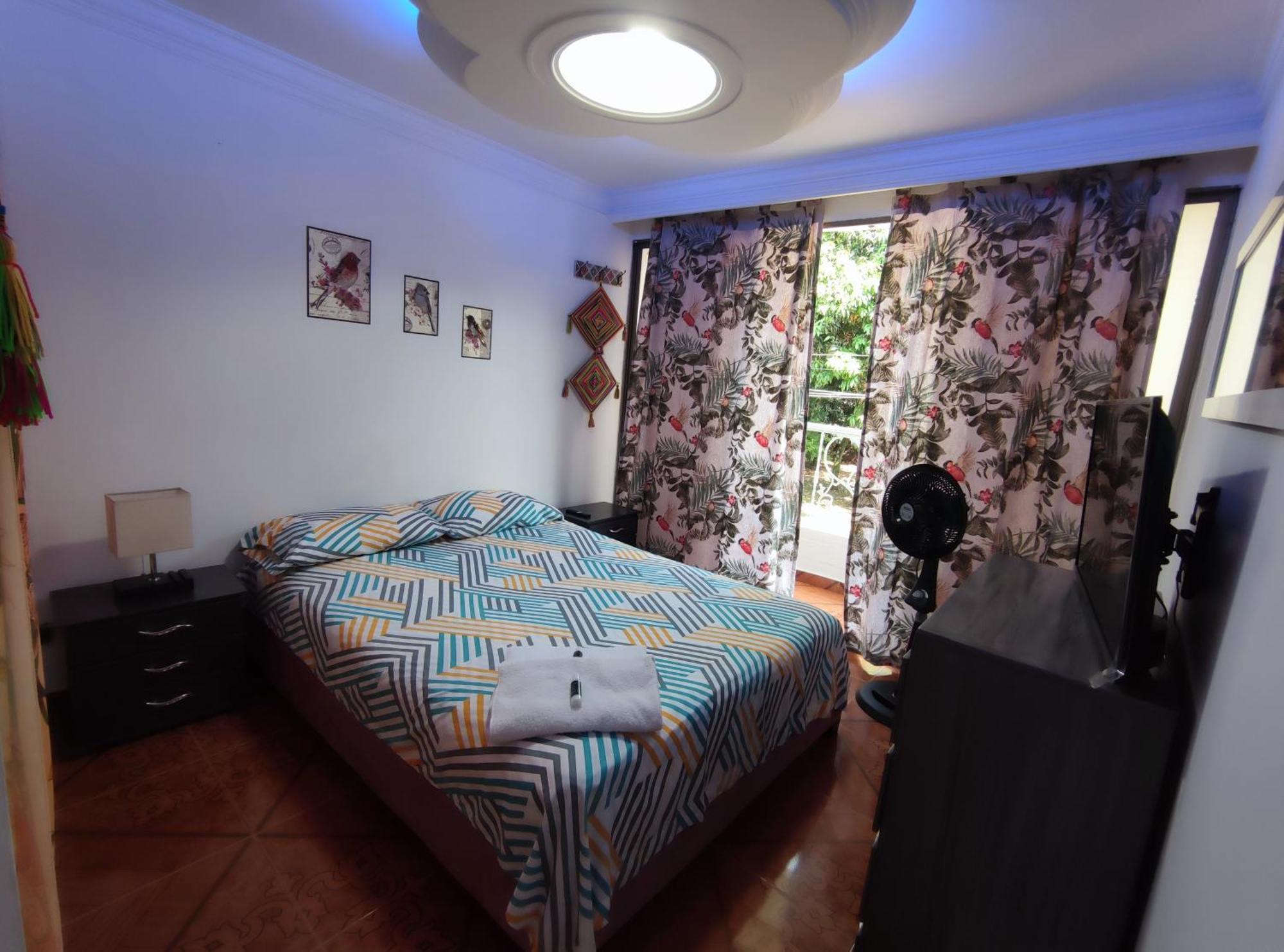 Hospedaje Casa Aurora Кали Экстерьер фото