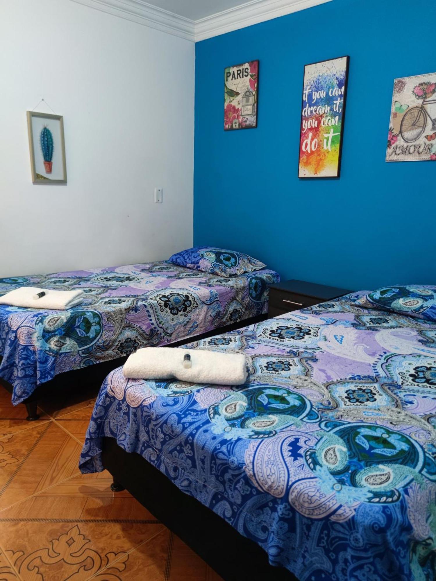 Hospedaje Casa Aurora Кали Экстерьер фото