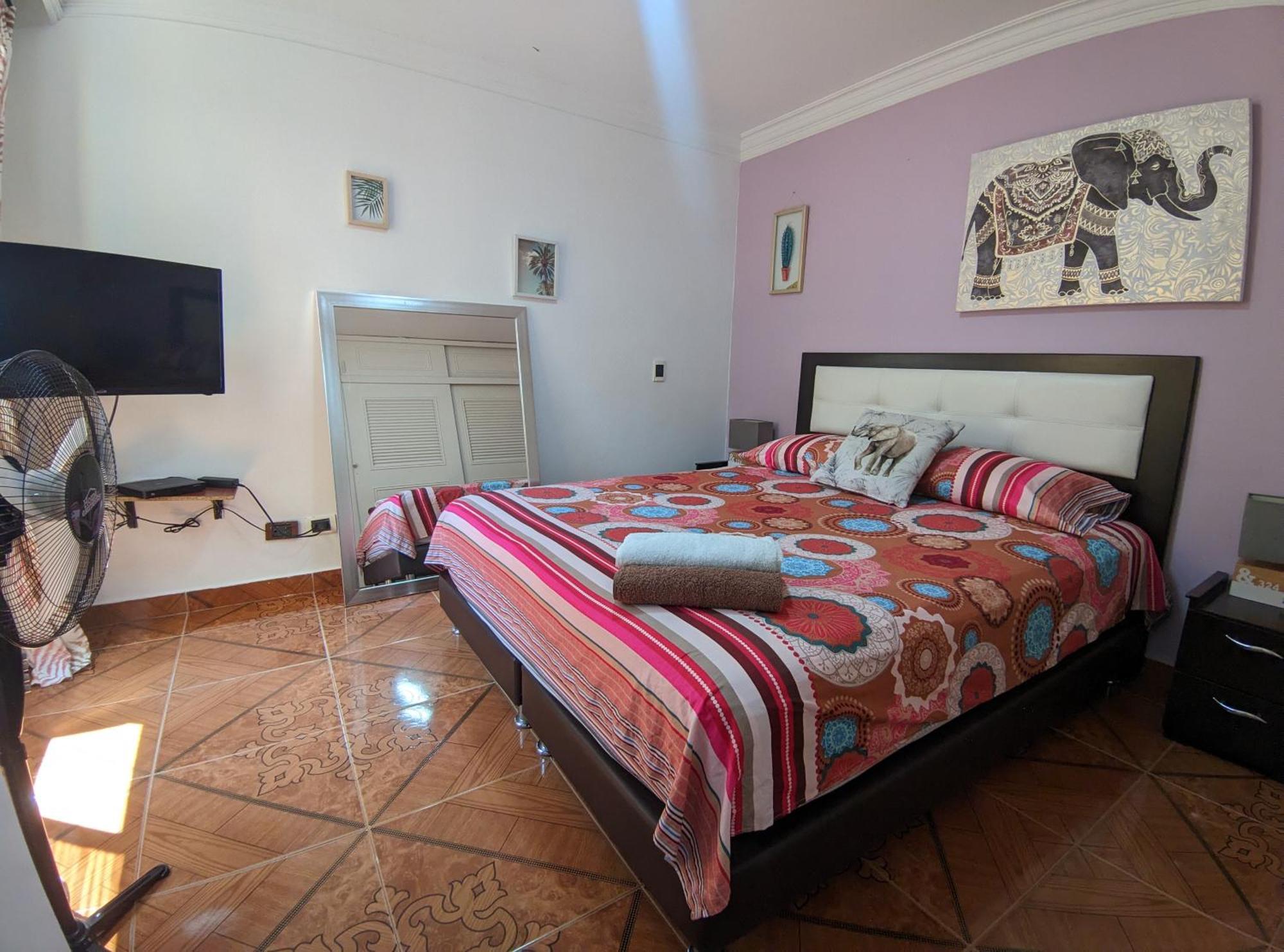 Hospedaje Casa Aurora Кали Экстерьер фото