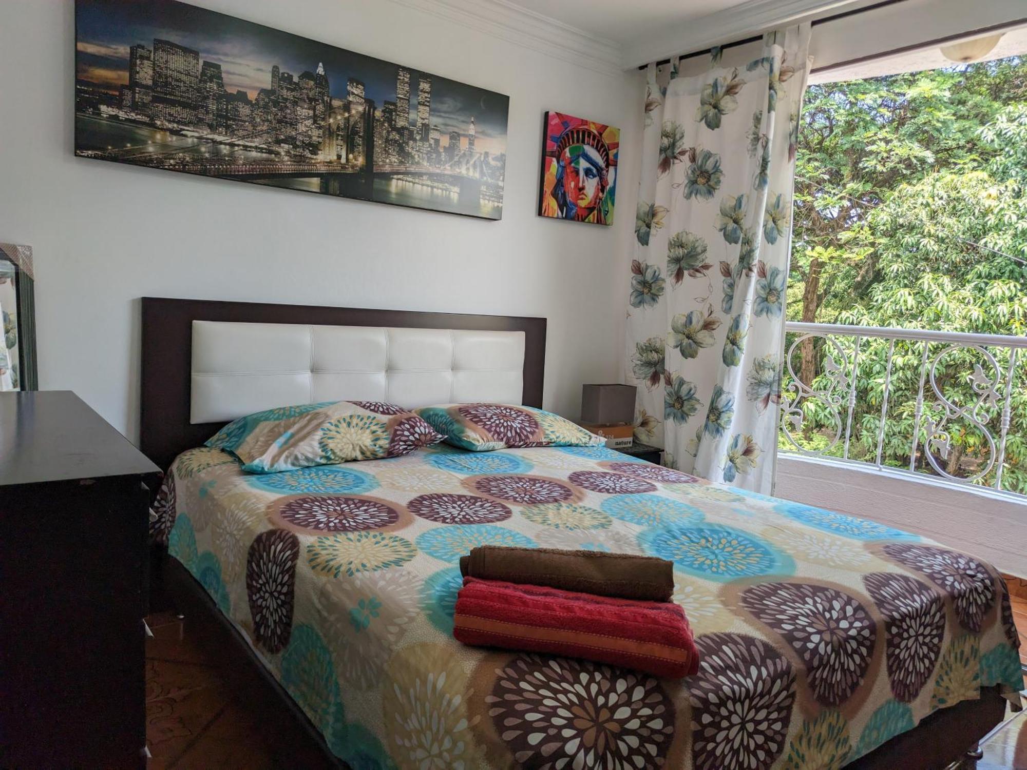 Hospedaje Casa Aurora Кали Экстерьер фото